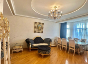 Satılır 2 otaqlı 90 m2 yeni tikili Gənclik m.