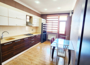 İcarəyə verilir 3 otaqlı 160 m2 yeni tikili 28 May m.