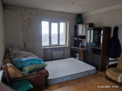 Satılır 2 otaqlı 60 m2 köhnə tikili Qara Qarayev m.