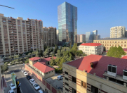 Satılır 4 otaqlı 110 m2 köhnə tikili Şah İsmayıl Xətai m.