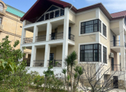 Satılır 7 otaqlı 360 m2 villa Novxanı