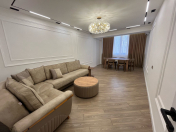 İcarəyə verilir 4 otaqlı 110 m2 köhnə tikili 28 May m.