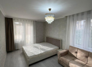 İcarəyə verilir 1 otaqlı 35 m2 köhnə tikili İnşaatçılar m.