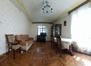 Satılır 4 otaqlı 105 m2 köhnə tikili Bakıxanov