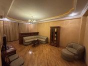 İcarəyə verilir 1 otaqlı 57 m2 yeni tikili AGA Business Center