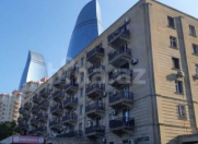 İcarəyə verilir 3 otaqlı 70 m2 köhnə tikili İçəri Şəhər m.