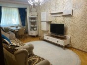 İcarəyə verilir 4 otaqlı 80 m2 köhnə tikili Azadlıq prospekti m.