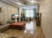 Satılır 3 otaqlı 100 m2 yeni tikili 28 May m.