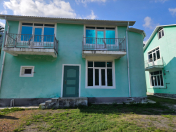 İcarəyə verilir 3 otaqlı 600 m2 həyət evi Qax