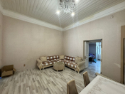 İcarəyə verilir 3 otaqlı 80 m2 köhnə tikili Nizami m.