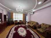 İcarəyə verilir 2 otaqlı 100 m2 yeni tikili Dövlət Statistika Komitəsi