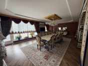 Satılır 8 otaqlı 361 m2 yeni tikili Nəriman Nərimanov m.