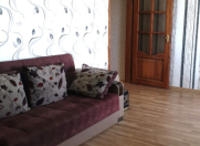 Satılır 2 otaqlı 45 m2 köhnə tikili İnşaatçılar m.