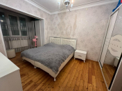 Satılır 2 otaqlı 65 m2 köhnə tikili 8 mkr