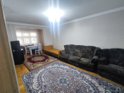 İcarəyə verilir 2 otaqlı 55 m2 köhnə tikili Elmlər Akademiyası m.