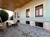 Satılır 6 otaqlı 240 m2 həyət evi Gəncə