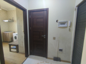 İcarəyə verilir 1 otaqlı 44 m2 yeni tikili Xırdalan