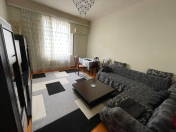 İcarəyə verilir 4 otaqlı 100 m2 köhnə tikili Elmlər Akademiyası m.