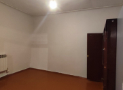 İcarəyə verilir 2 otaqlı 35 m2 həyət evi Gənclik m.