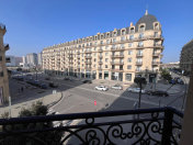 İcarəyə verilir 4 otaqlı 140 m2 yeni tikili Ağ şəhər