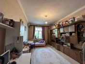 Satılır 1 otaqlı 40 m2 köhnə tikili Elmlər Akademiyası m.