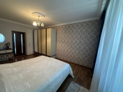 Satılır 3 otaqlı 90 m2 köhnə tikili Gənclik m.