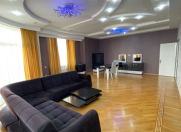 İcarəyə verilir 3 otaqlı 170 m2 yeni tikili Nəsimi r.