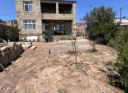 Satılır 5 otaqlı 140 m2 həyət evi Badamdar