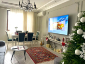 Satılır 3 otaqlı 110 m2 yeni tikili Bakı Dövlət Universiteti