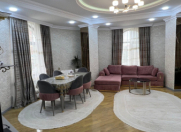 İcarəyə verilir 4 otaqlı 140 m2 yeni tikili Nizami m.