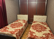 İcarəyə verilir 2 otaqlı 60 m2 köhnə tikili Elmlər Akademiyası m.