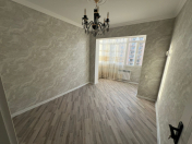 Satılır 2 otaqlı 45 m2 köhnə tikili Həzi Aslanov m.