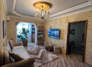 Satılır 5 otaqlı 110 m2 köhnə tikili İnşaatçılar m.