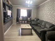 Satılır 3 otaqlı 66 m2 köhnə tikili Yasamal r.