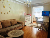 Satılır 3 otaqlı 70 m2 köhnə tikili Y.Günəşli