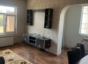 İcarəyə verilir 2 otaqlı 70 m2 köhnə tikili 4 mkr