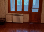 Satılır 2 otaqlı 60 m2 köhnə tikili Əhmədli m.