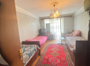 Satılır 3 otaqlı 70 m2 köhnə tikili Yasamal r.
