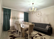 Satılır 4 otaqlı 120.5 m2 köhnə tikili Qara Qarayev m.