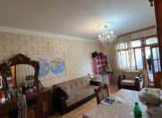 Satılır 2 otaqlı 50 m2 köhnə tikili Memar Əcəmi m.