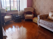 Satılır 2 otaqlı 70 m2 köhnə tikili Gənclik m.