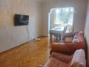 Satılır 3 otaqlı 75 m2 köhnə tikili 9 mkr