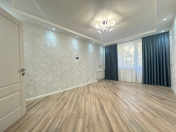Satılır 3 otaqlı 80 m2 köhnə tikili Qara Qarayev m.