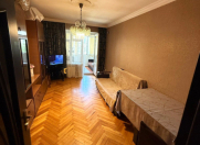 Satılır 3 otaqlı 62 m2 köhnə tikili Hüseyn Cavid parkı