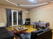 İcarəyə verilir 3 otaqlı 145 m2 yeni tikili 28 May m.