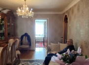 Satılır 3 otaqlı 52 m2 köhnə tikili Gənclik m.