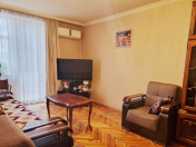 Satılır 2 otaqlı 55 m2 köhnə tikili Nizami m.