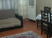 Satılır 2 otaqlı 40 m2 köhnə tikili İnşaatçılar m.
