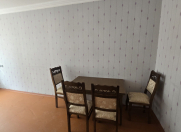 İcarəyə verilir 3 otaqlı 80 m2 köhnə tikili Qara Qarayev m.