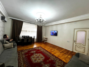 Satılır 3 otaqlı 130 m2 yeni tikili Qara Qarayev m.